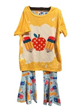 Girls boutique School themed outfit with bell bottoms. Size 7/8